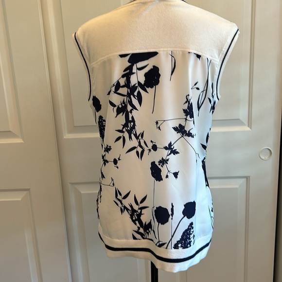 Ted Baker - Miha bluebell blue & white sleeveless shirt- Size 2 - Picture 8 of 10